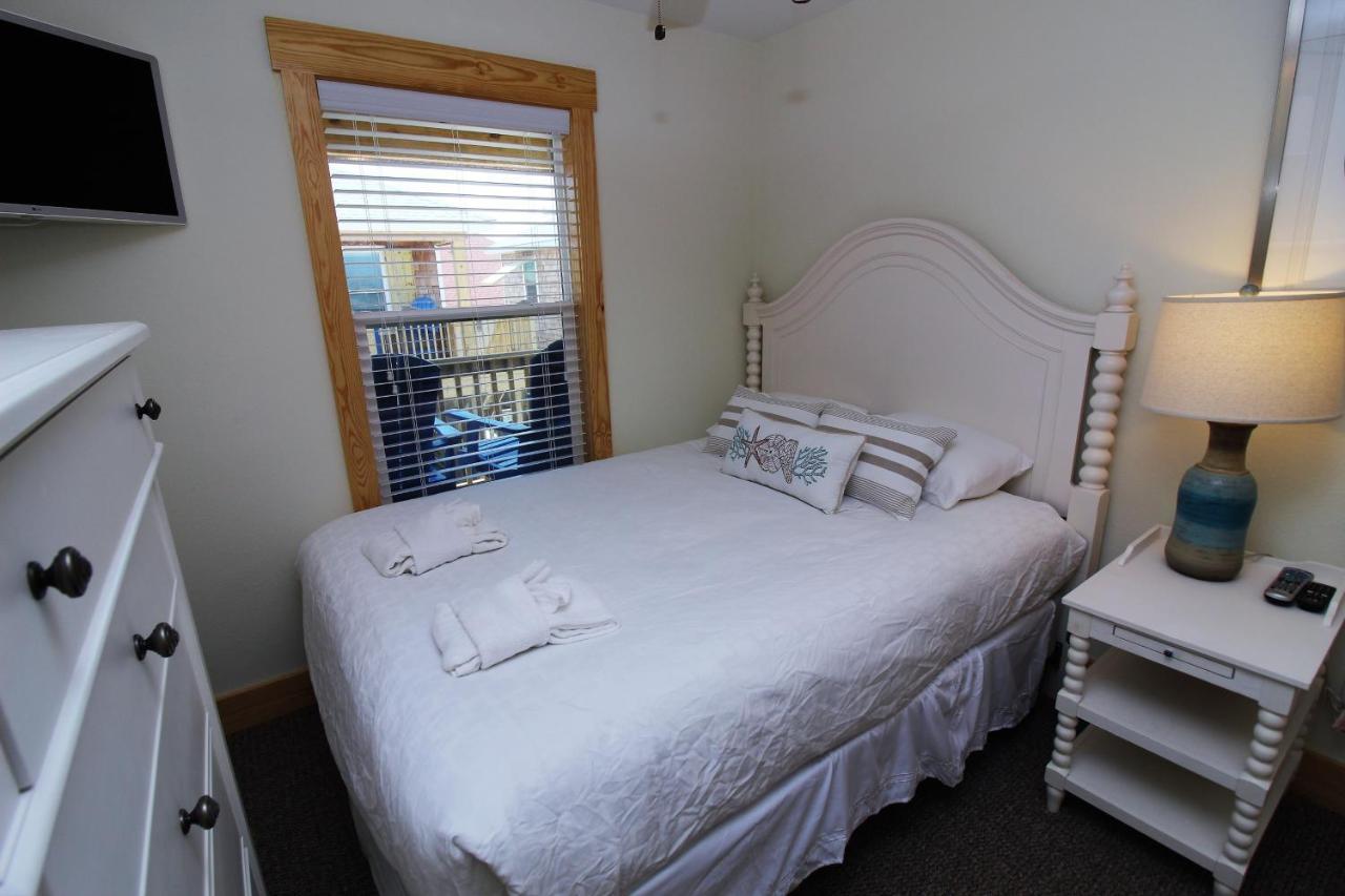 Whalebone Ocean Cottages By Kees Vacations Nags Head Eksteriør billede